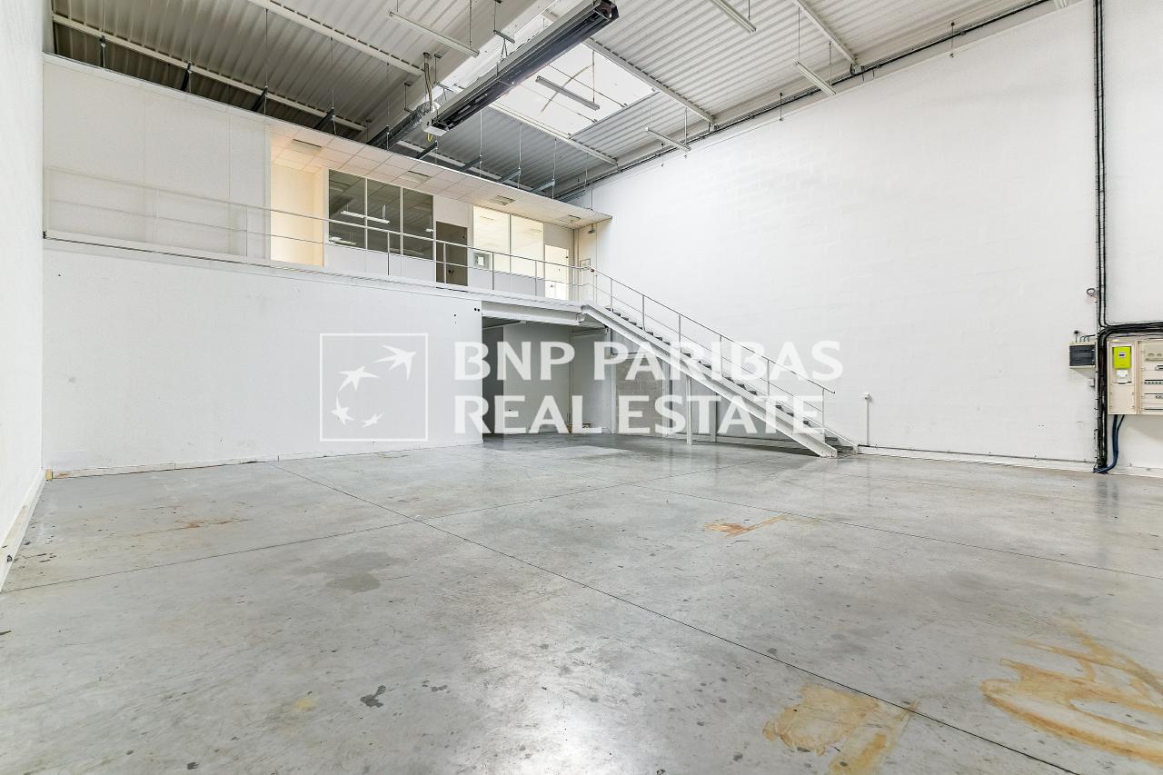 Local d'activité Palaiseau 586m² Location local d'activité Palaiseau Essonne OLACT2424022 0